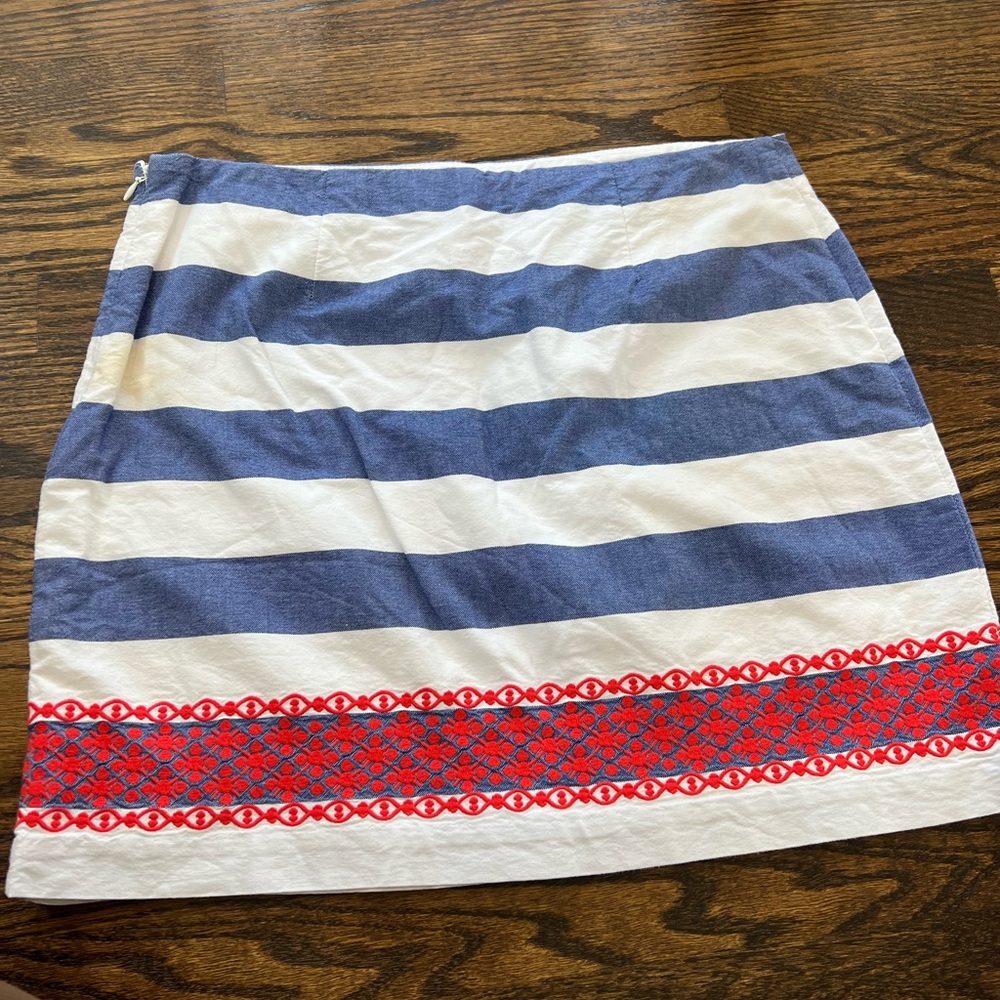 Vineyard vines skirt